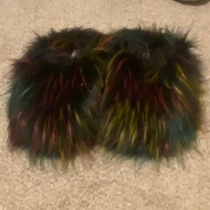 Fuzzy size 7 shoes!🥰🥾
